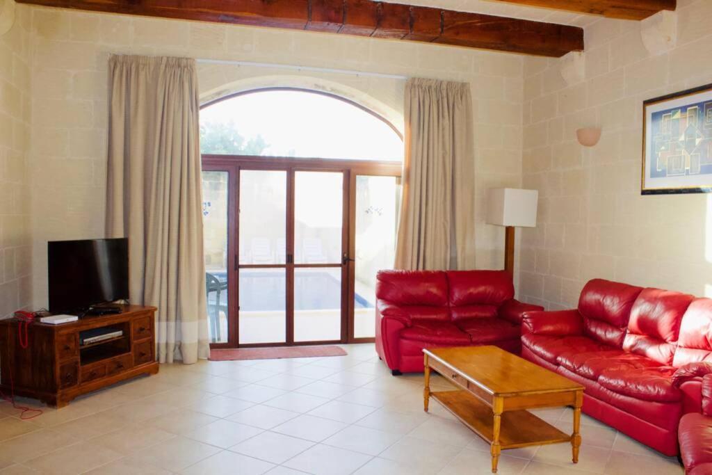 400 Year Old Converted Farmhouse With Private Pool Vila Xagħra Exterior foto