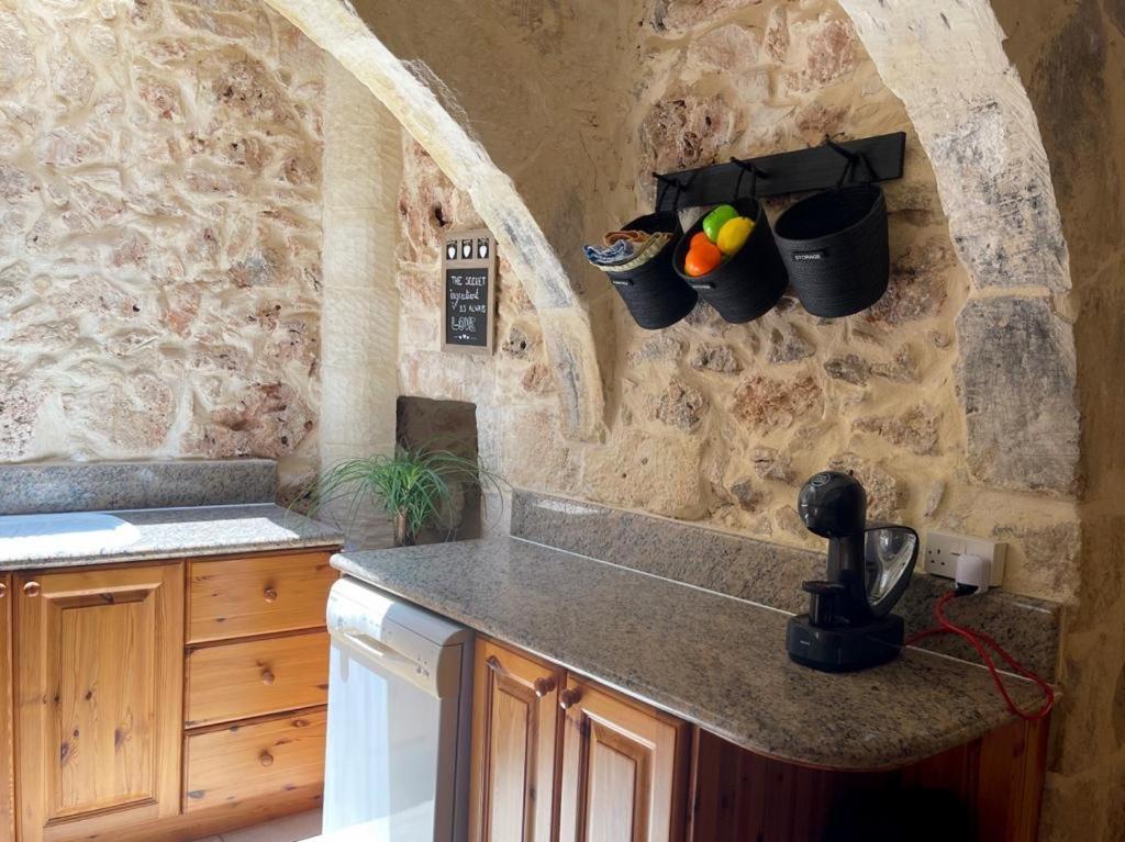 400 Year Old Converted Farmhouse With Private Pool Vila Xagħra Exterior foto